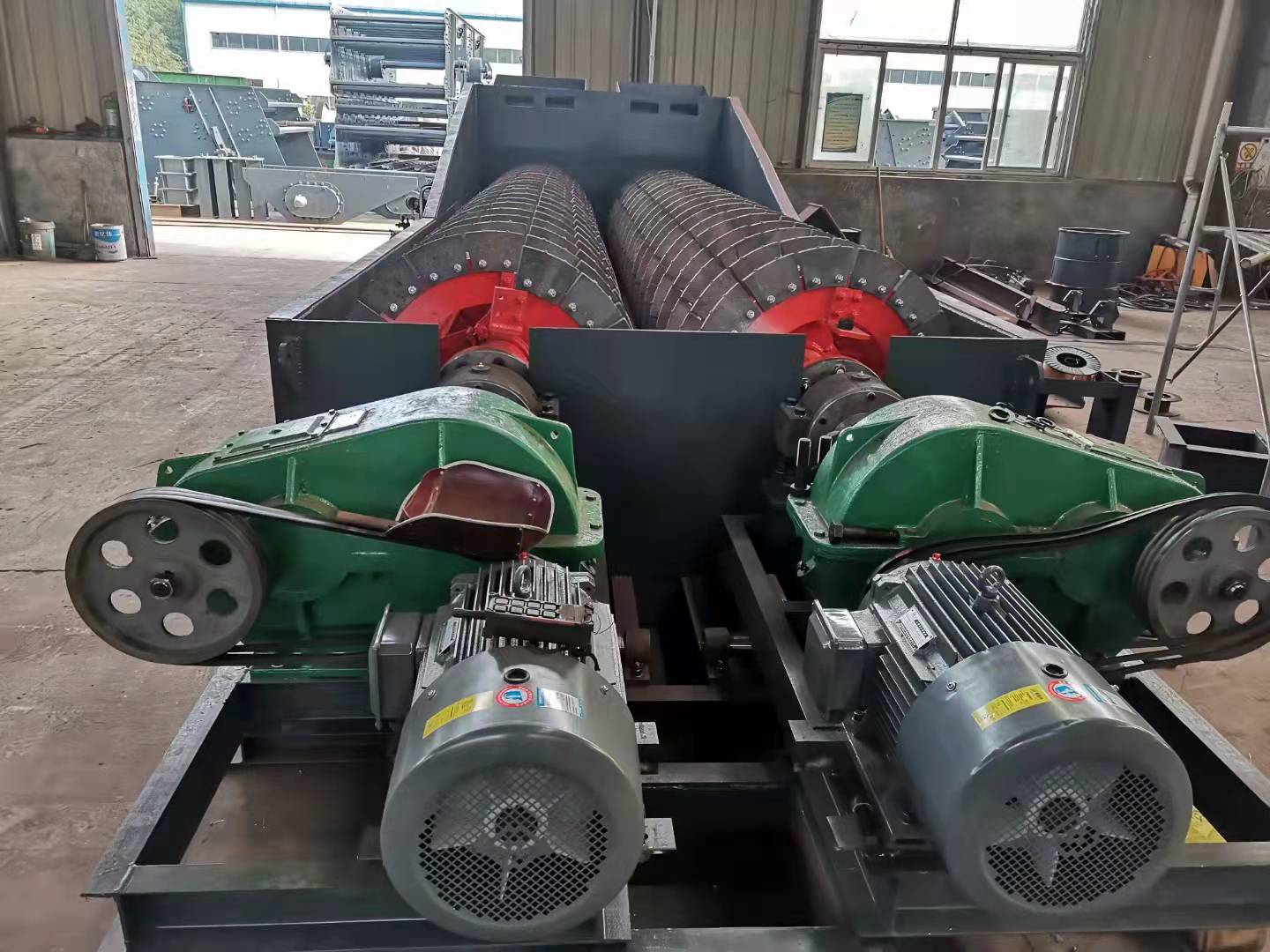 Шнековая пескомоечная установка